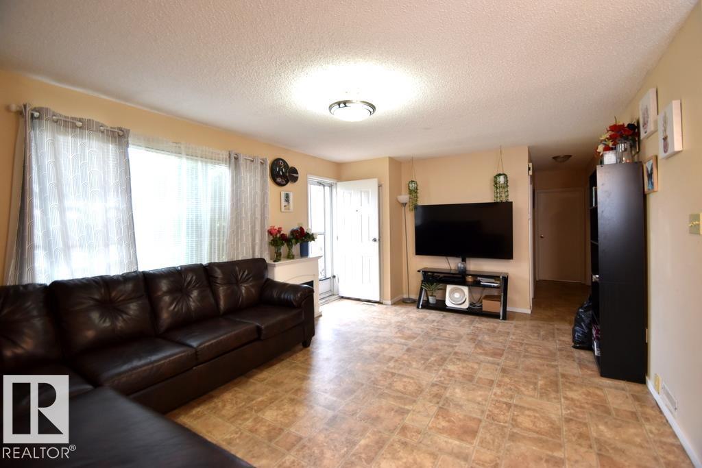 4903 49 Av, Vilna, Alberta  T0A 2C0 - Photo 9 - E4478175