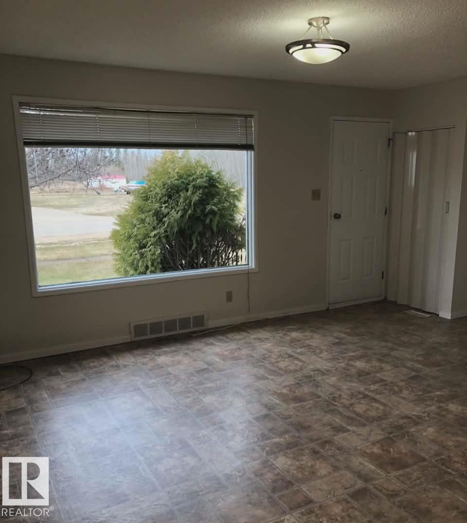 4903 49 Av, Vilna, Alberta  T0A 2C0 - Photo 11 - E4478175