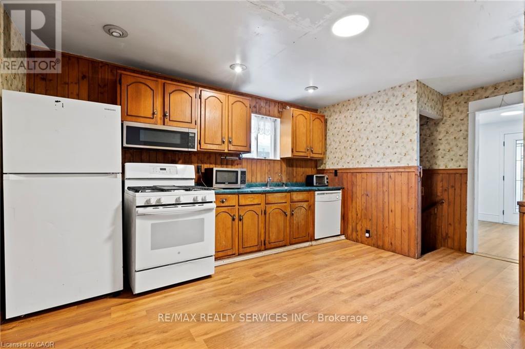 5292 Bridge Street, Niagara Falls, Ontario  L2E 2T3 - Photo 7 - X12991858