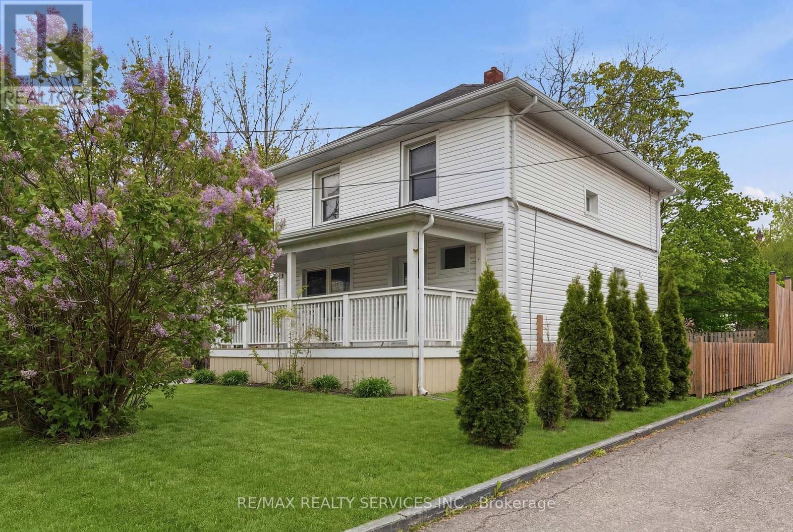 5292 Bridge Street, Niagara Falls, Ontario  L2E 2T3 - Photo 3 - X12991858