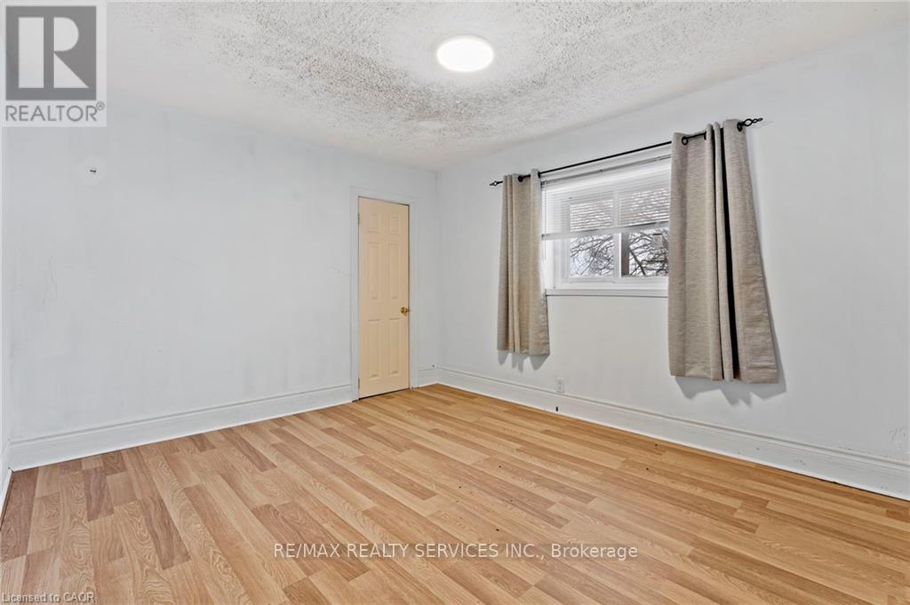 5292 Bridge Street, Niagara Falls, Ontario  L2E 2T3 - Photo 10 - X12991858