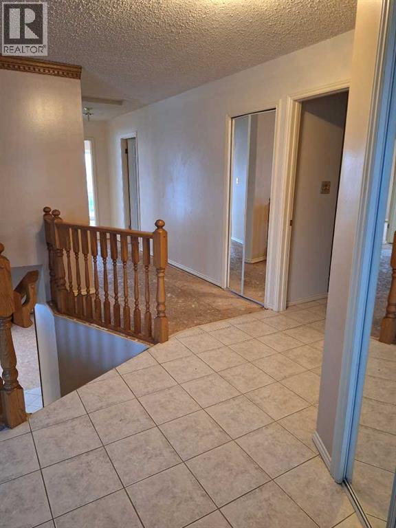79 Lakeview Crescent, Lac La Biche, Alberta  T0A 2C0 - Photo 3 - A2273921