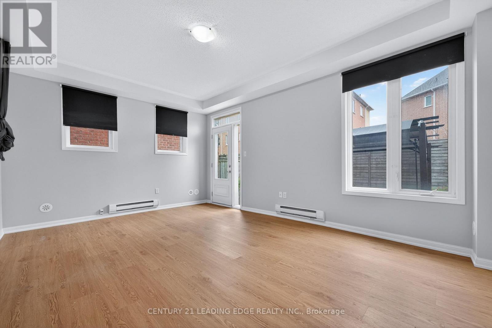 64 Ferguson Street, Toronto, Ontario  M1L 0C9 - Photo 8 - E13129190