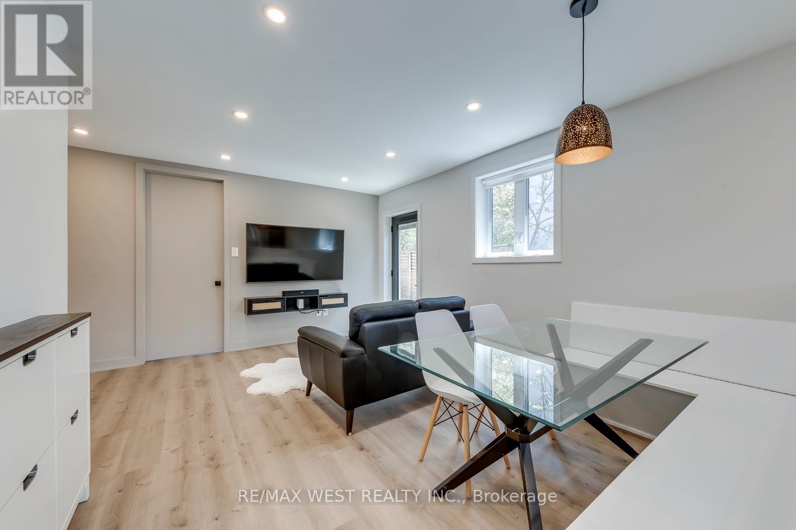 145 Bexhill Avenue, Toronto, Ontario  M1L 3C5 - Photo 11 - E13129276