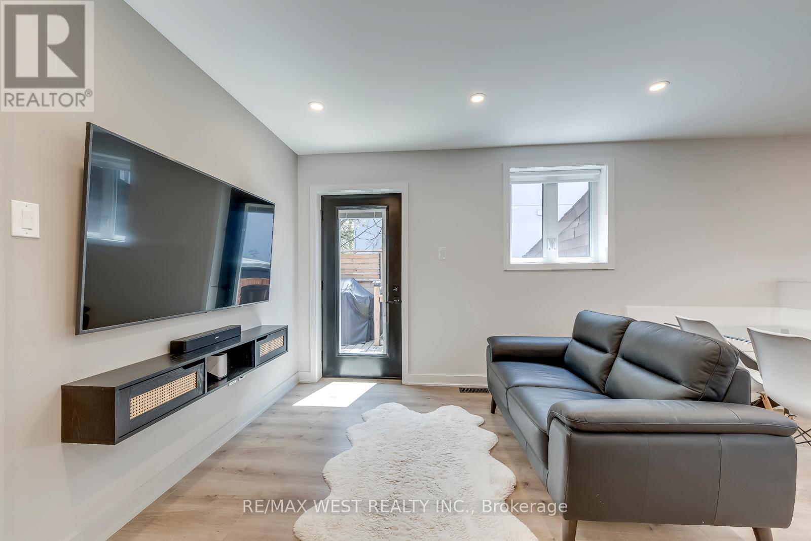 145 Bexhill Avenue, Toronto, Ontario  M1L 3C5 - Photo 13 - E13129276