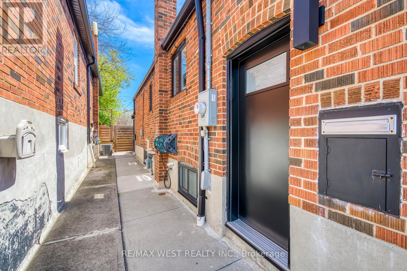 145 Bexhill Avenue, Toronto, Ontario  M1L 3C5 - Photo 28 - E13129276