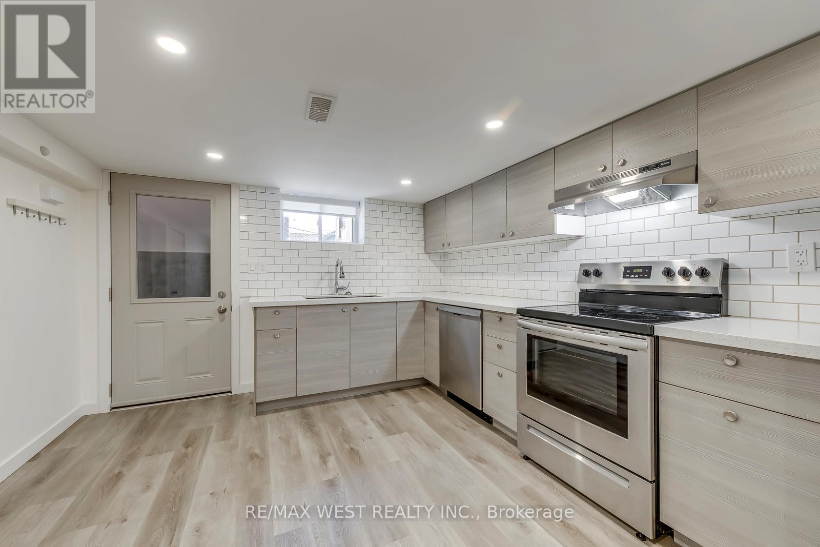 145 Bexhill Avenue, Toronto, Ontario  M1L 3C5 - Photo 31 - E13129276