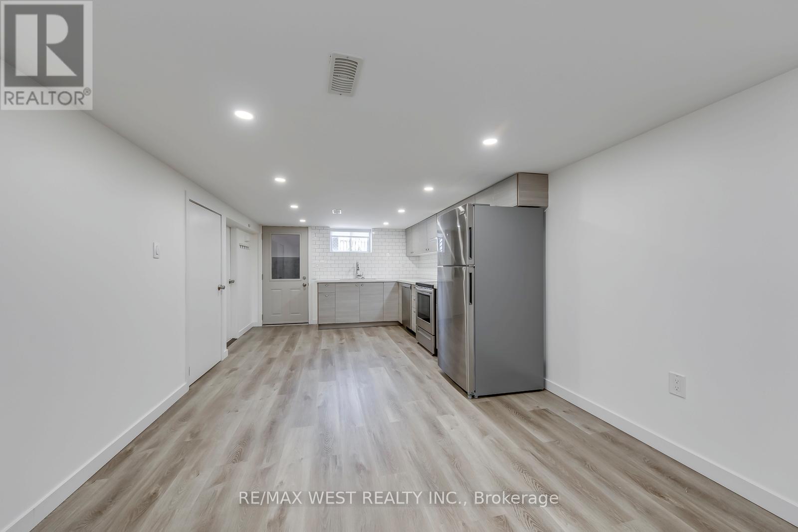 145 Bexhill Avenue, Toronto, Ontario  M1L 3C5 - Photo 35 - E13129276
