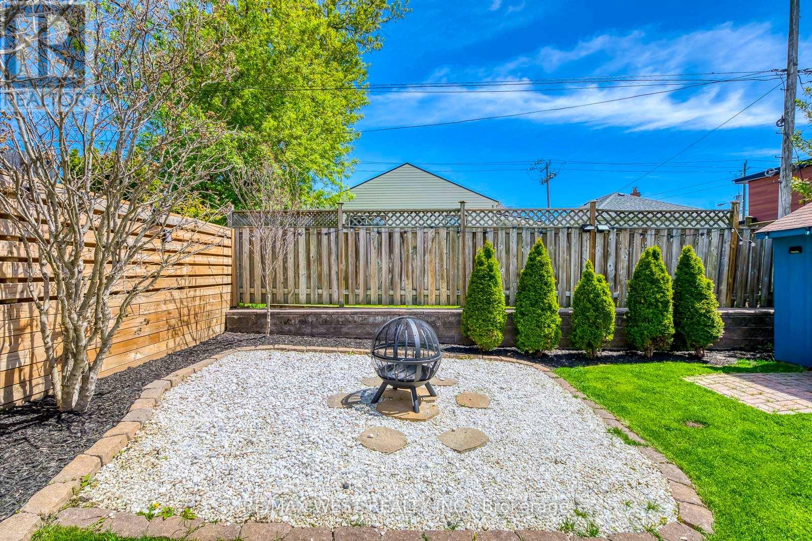 145 Bexhill Avenue, Toronto, Ontario  M1L 3C5 - Photo 48 - E13129276