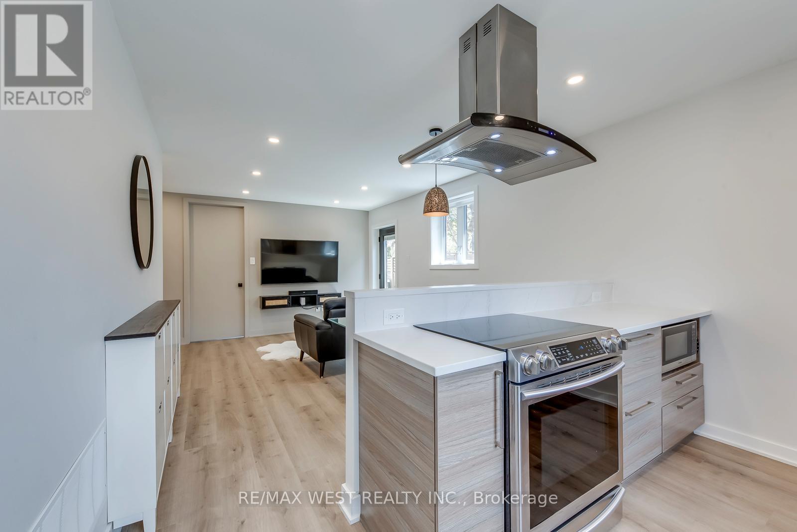 145 Bexhill Avenue, Toronto, Ontario  M1L 3C5 - Photo 8 - E13129276