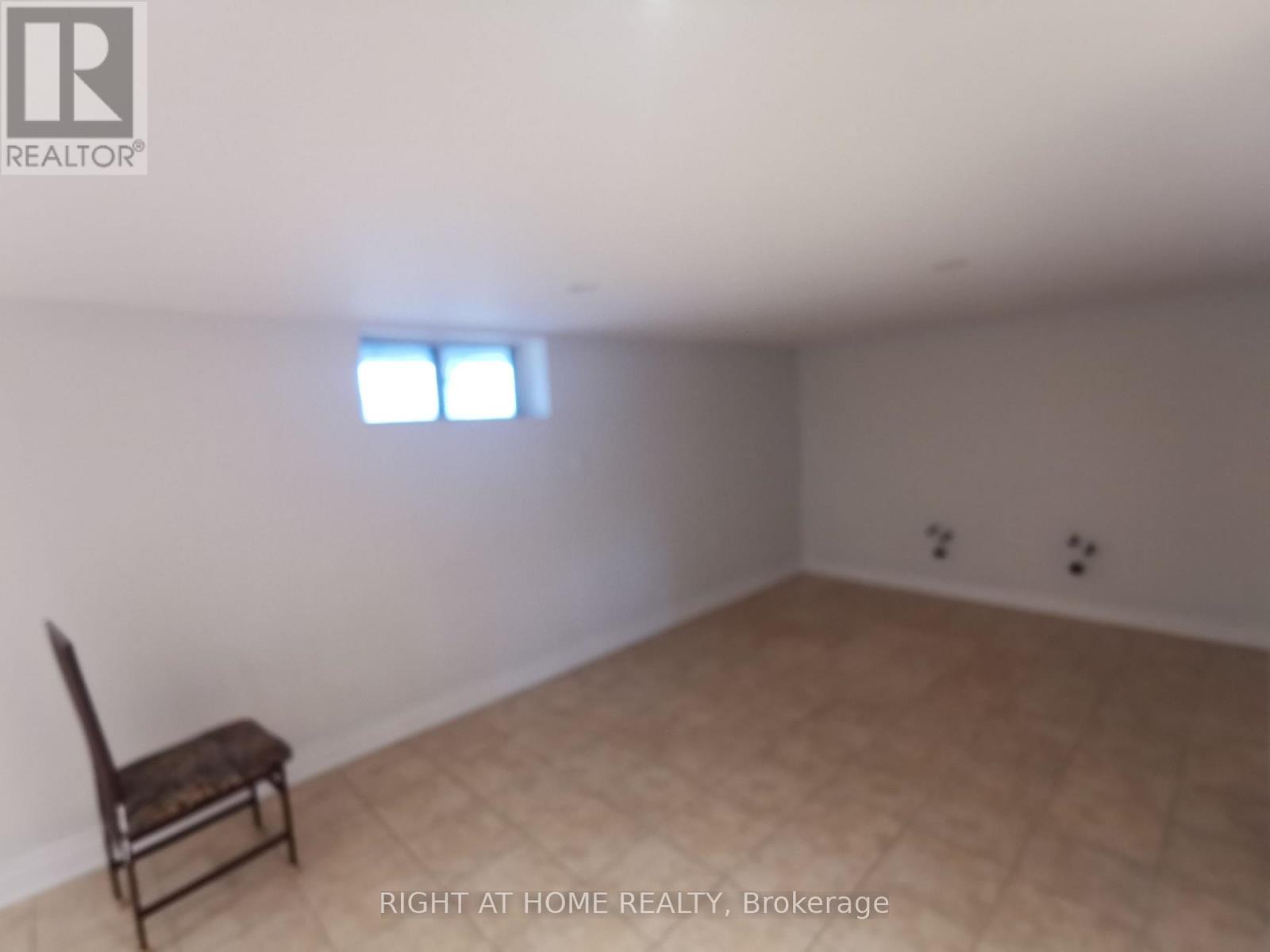 1785 Victoria Pk Avenue, Toronto, Ontario  M1R 2T1 - Photo 5 - E13129316