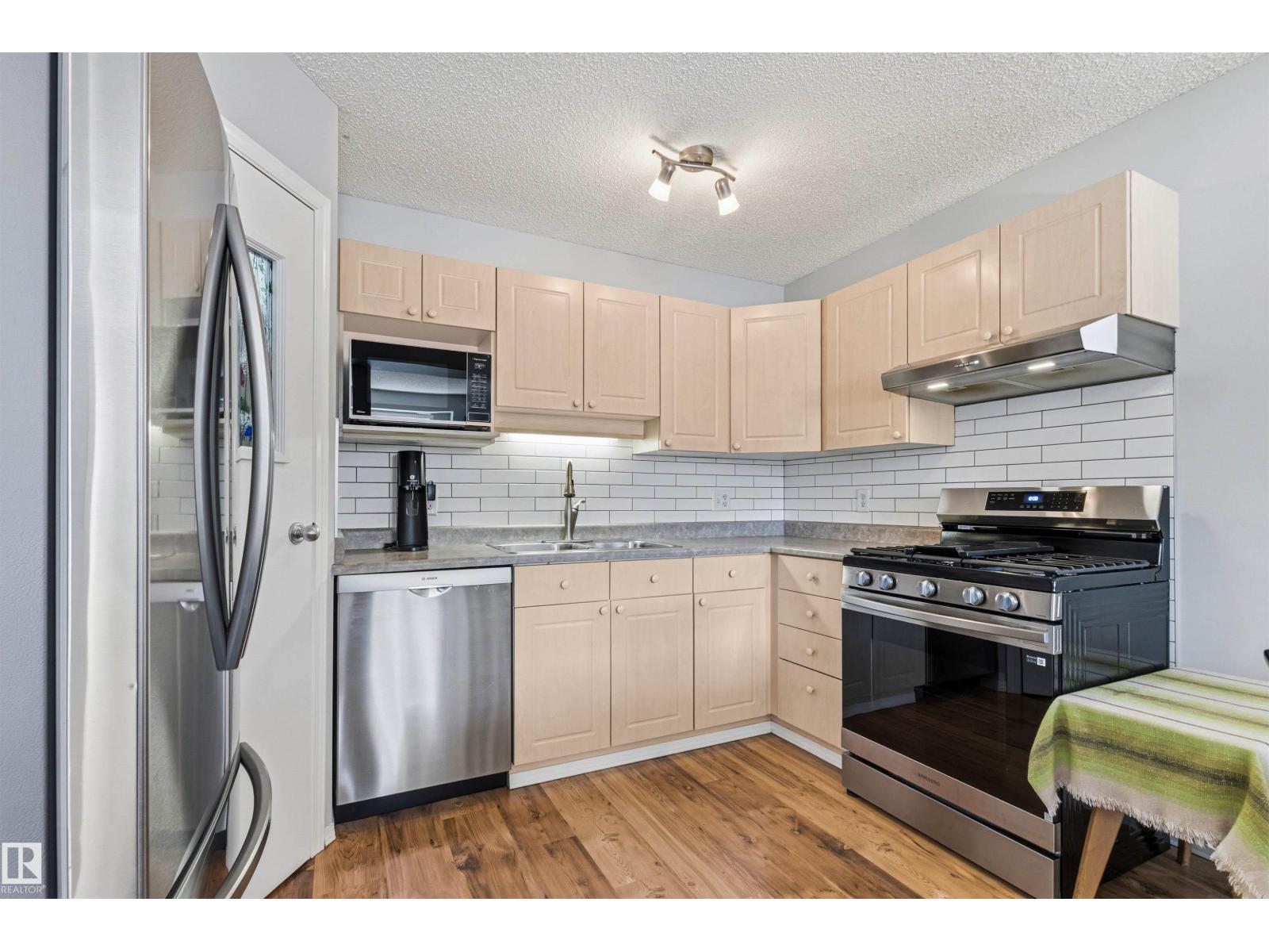 9638 108a Av Nw, Edmonton, Alberta  T5H 1C3 - Photo 13 - E4487719