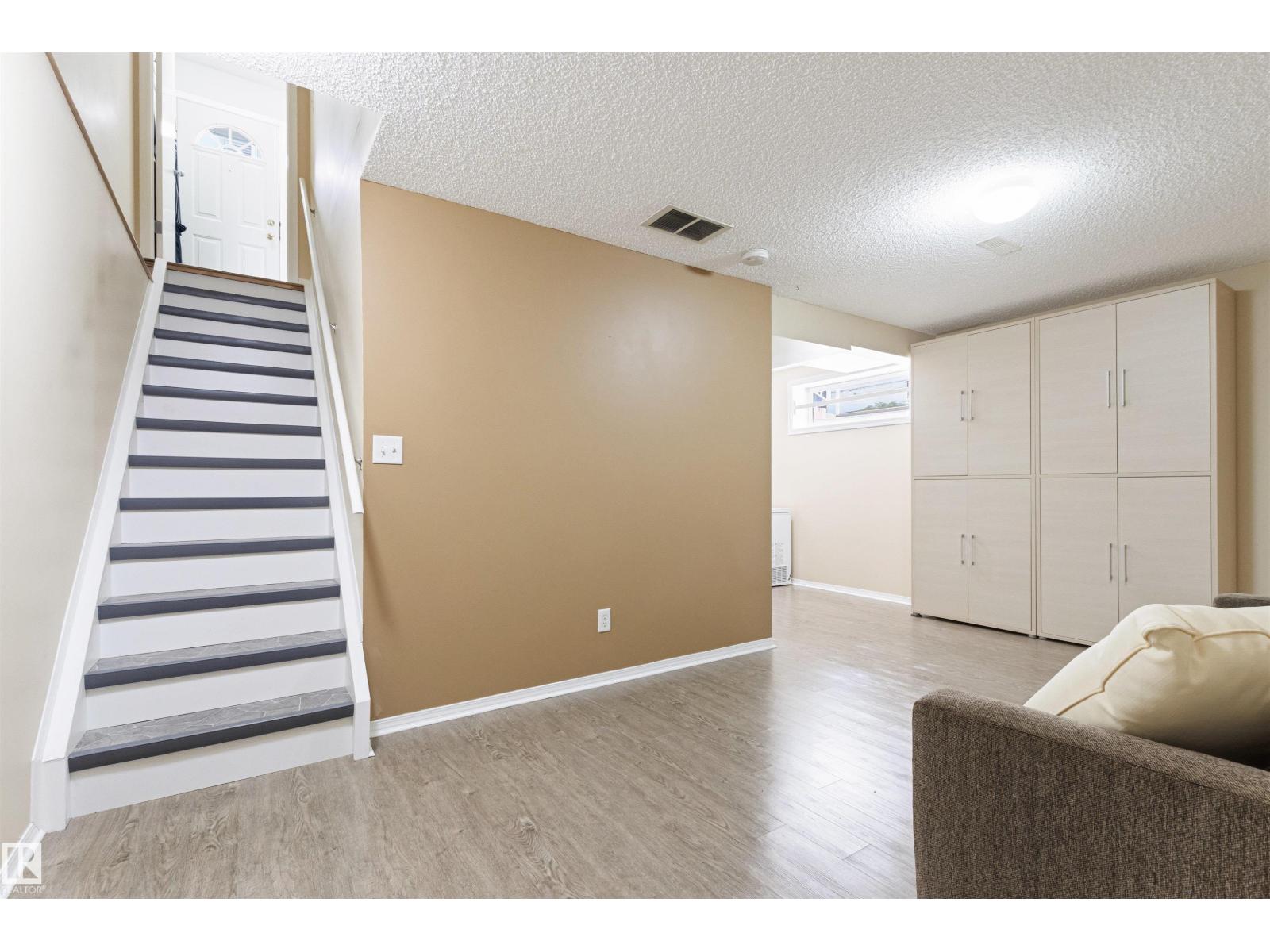 9638 108a Av Nw, Edmonton, Alberta  T5H 1C3 - Photo 31 - E4487719