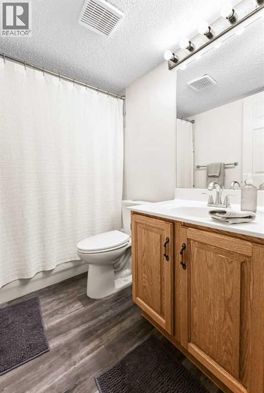 63 Anaheim Crescent Ne, Calgary, Alberta  T1Y 7B4 - Photo 29 - A2306806
