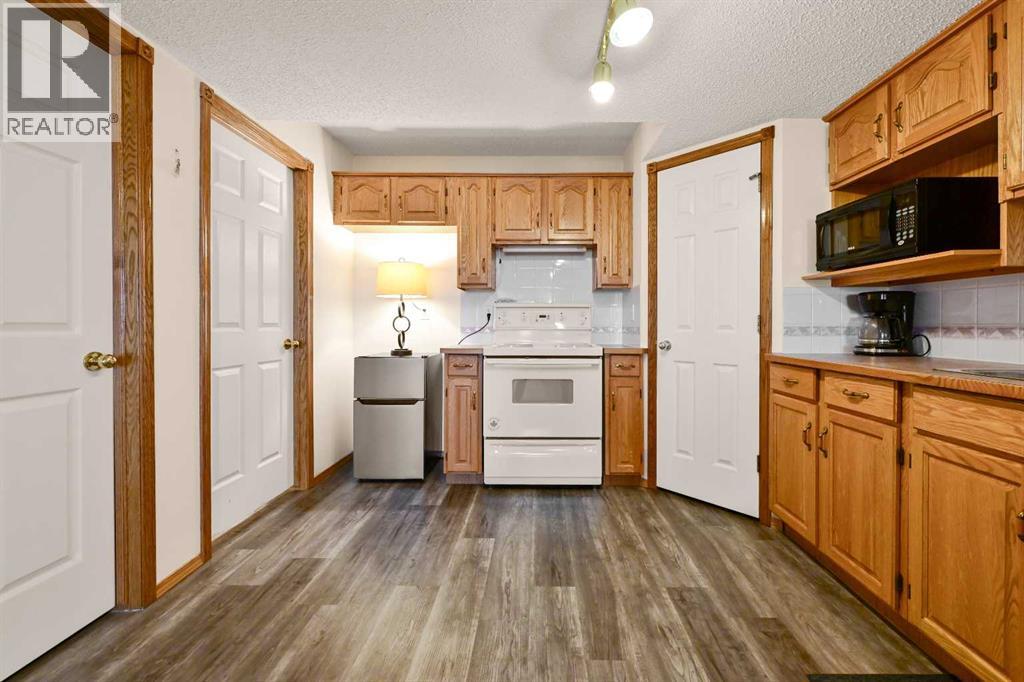 63 Anaheim Crescent Ne, Calgary, Alberta  T1Y 7B4 - Photo 25 - A2306806