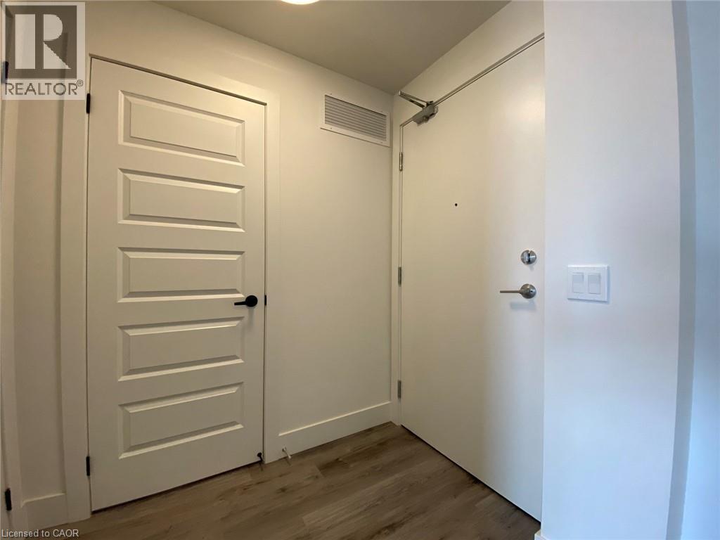 103 Roger Street Unit# 305, Waterloo, Ontario  N2J 0G2 - Photo 8 - 40830436