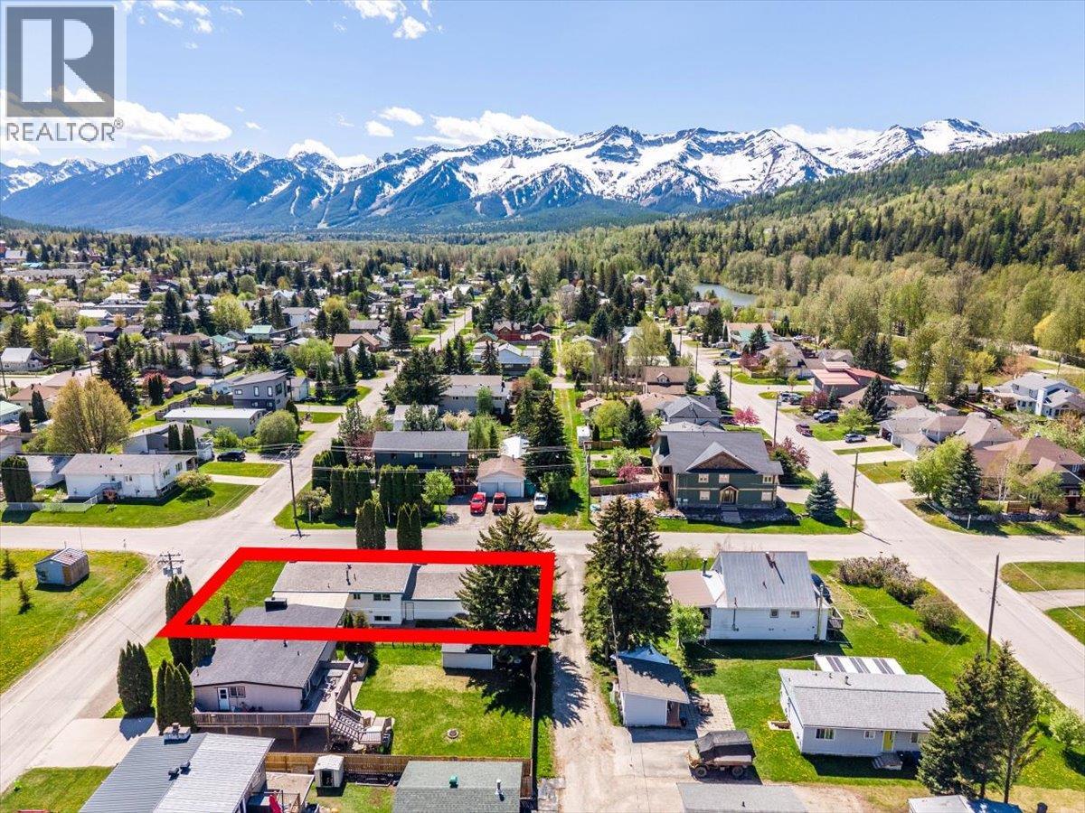 1201 10th Avenue, Fernie, British Columbia  V0B 1M0 - Photo 68 - 10387277