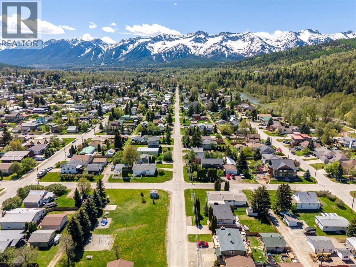 1201 10th Avenue, Fernie, British Columbia  V0B 1M0 - Photo 71 - 10387277