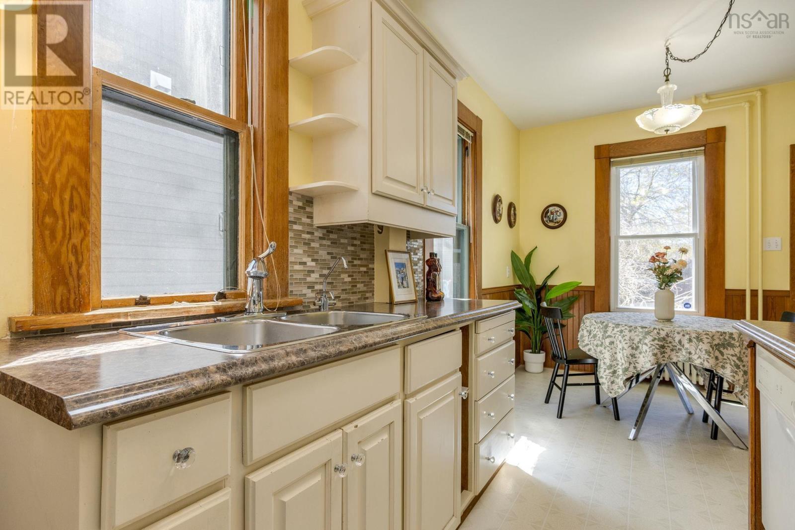2550 Dublin Street, Halifax Peninsula, Nova Scotia  B3L 3J5 - Photo 20 - 202610899