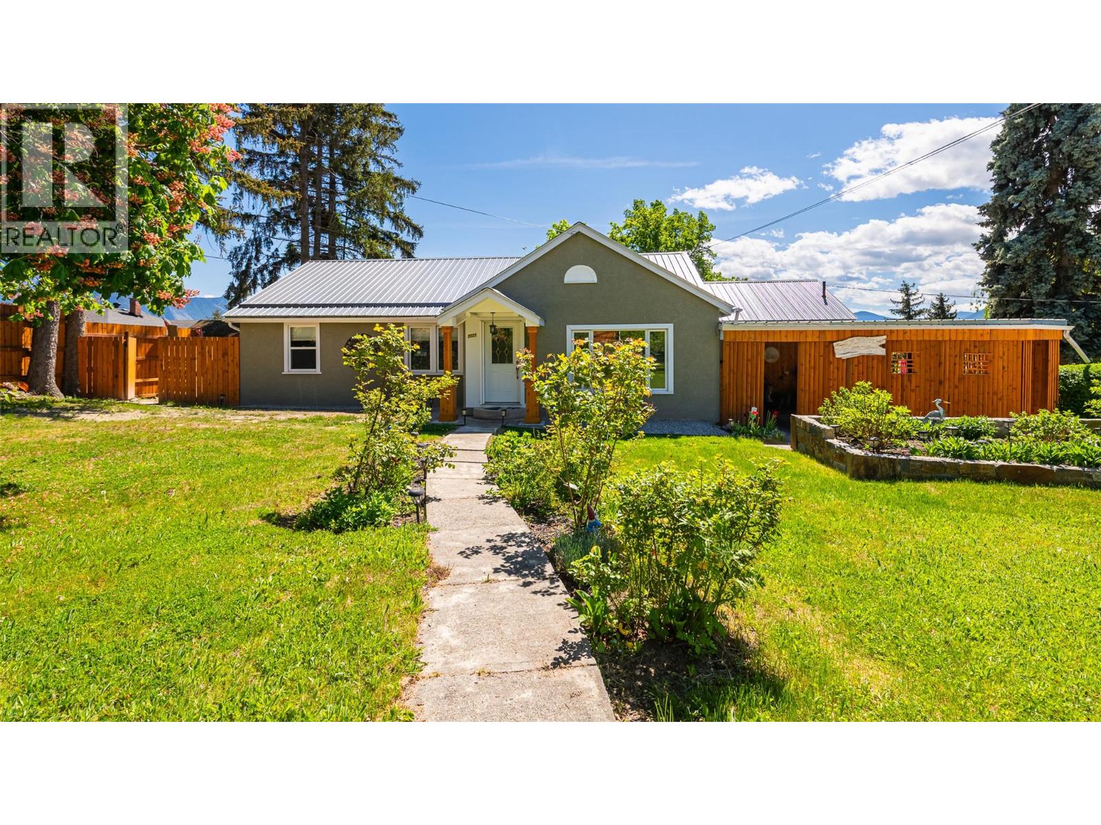 2125 Sunset Boulevard, Creston, British Columbia V0B 1G5 - Photo 34 - 10387171