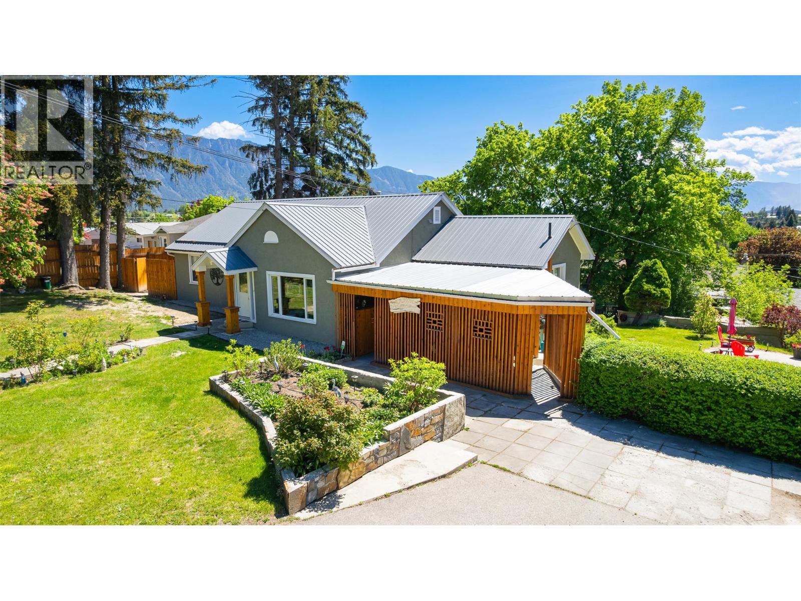 2125 Sunset Boulevard, Creston, British Columbia V0B 1G5 - Photo 41 - 10387171