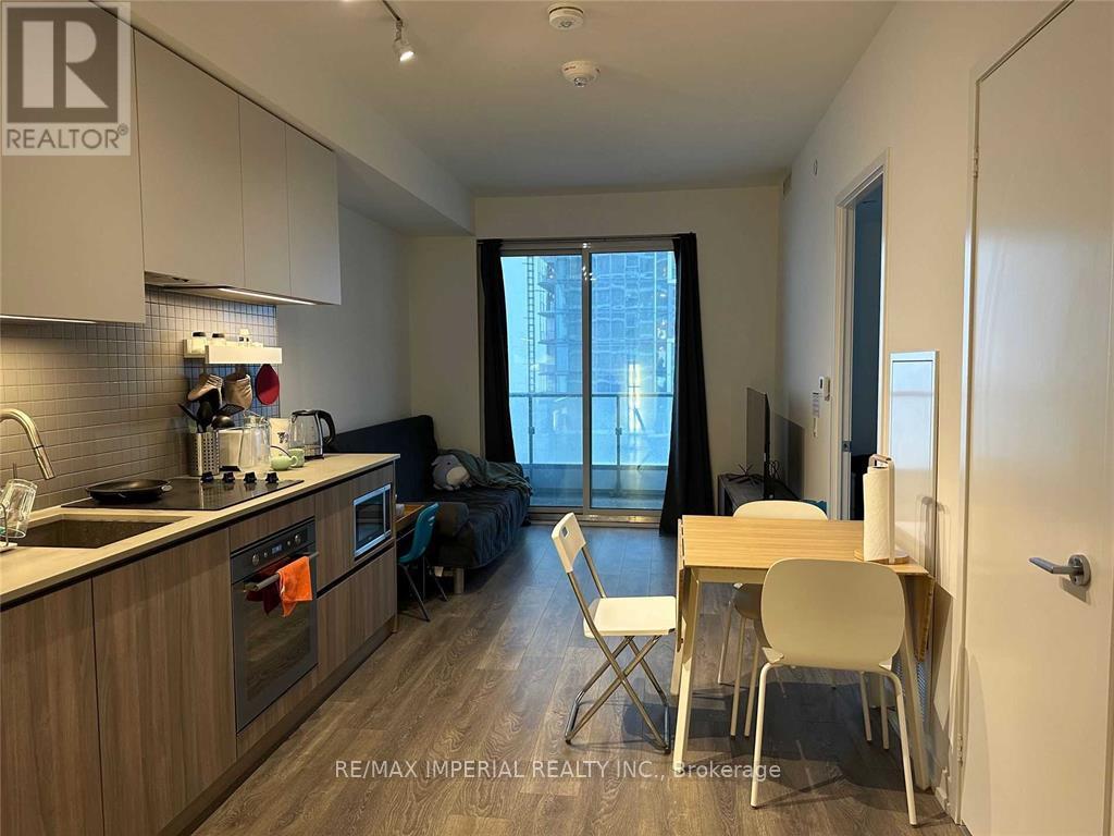 3705 - 950 Portage Parkway, Vaughan, Ontario  L4K 0J7 - Photo 2 - N13129258