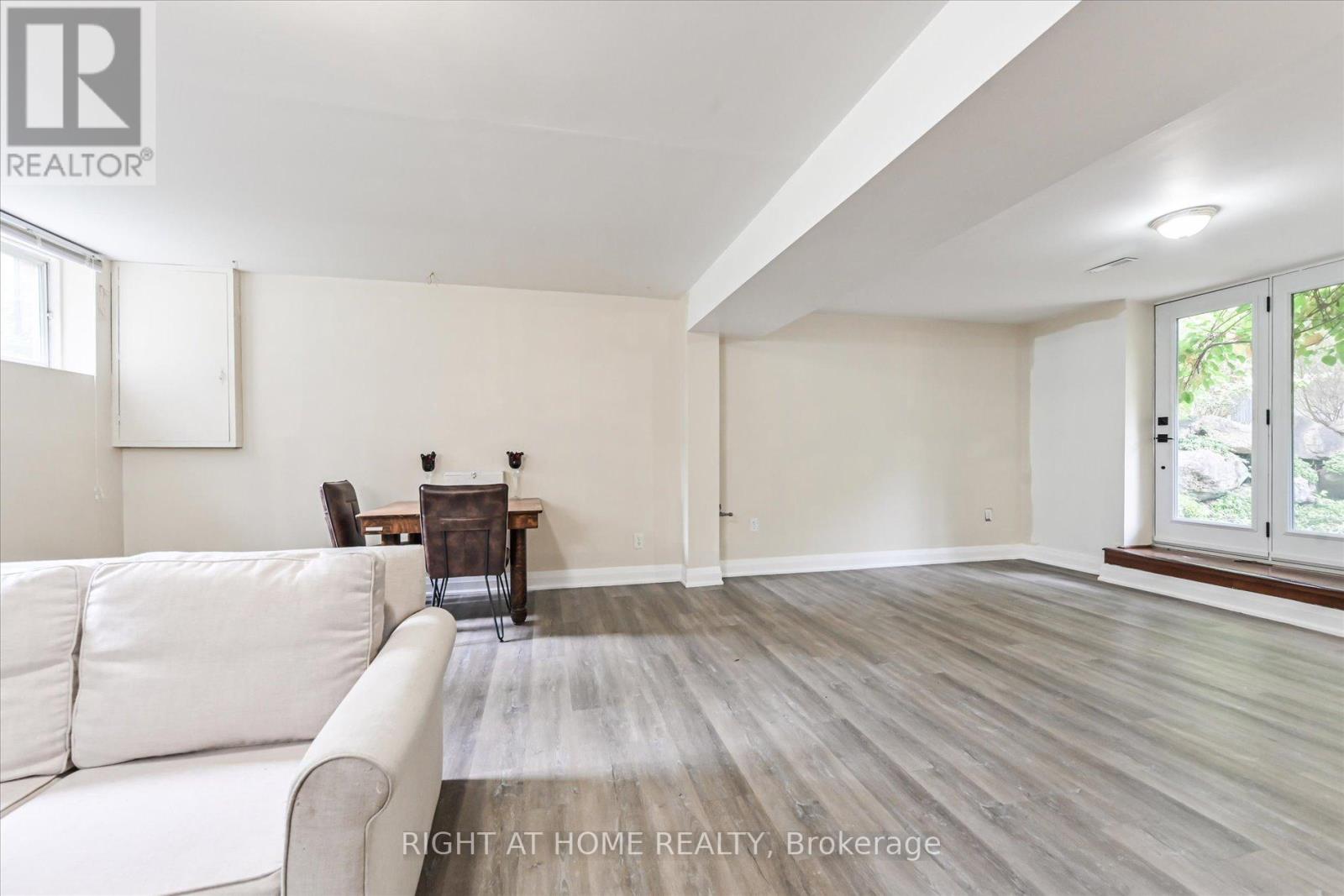 Lower - 30 French Crescent, East Gwillimbury, Ontario  L9N 1J8 - Photo 4 - N13129324