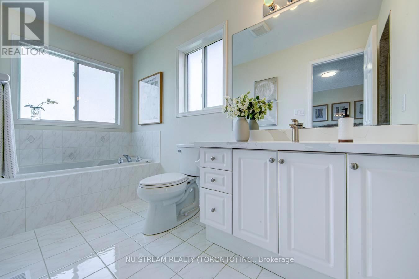 58 Rideau Drive, Richmond Hill, Ontario  L4B 4P3 - Photo 27 - N13128346