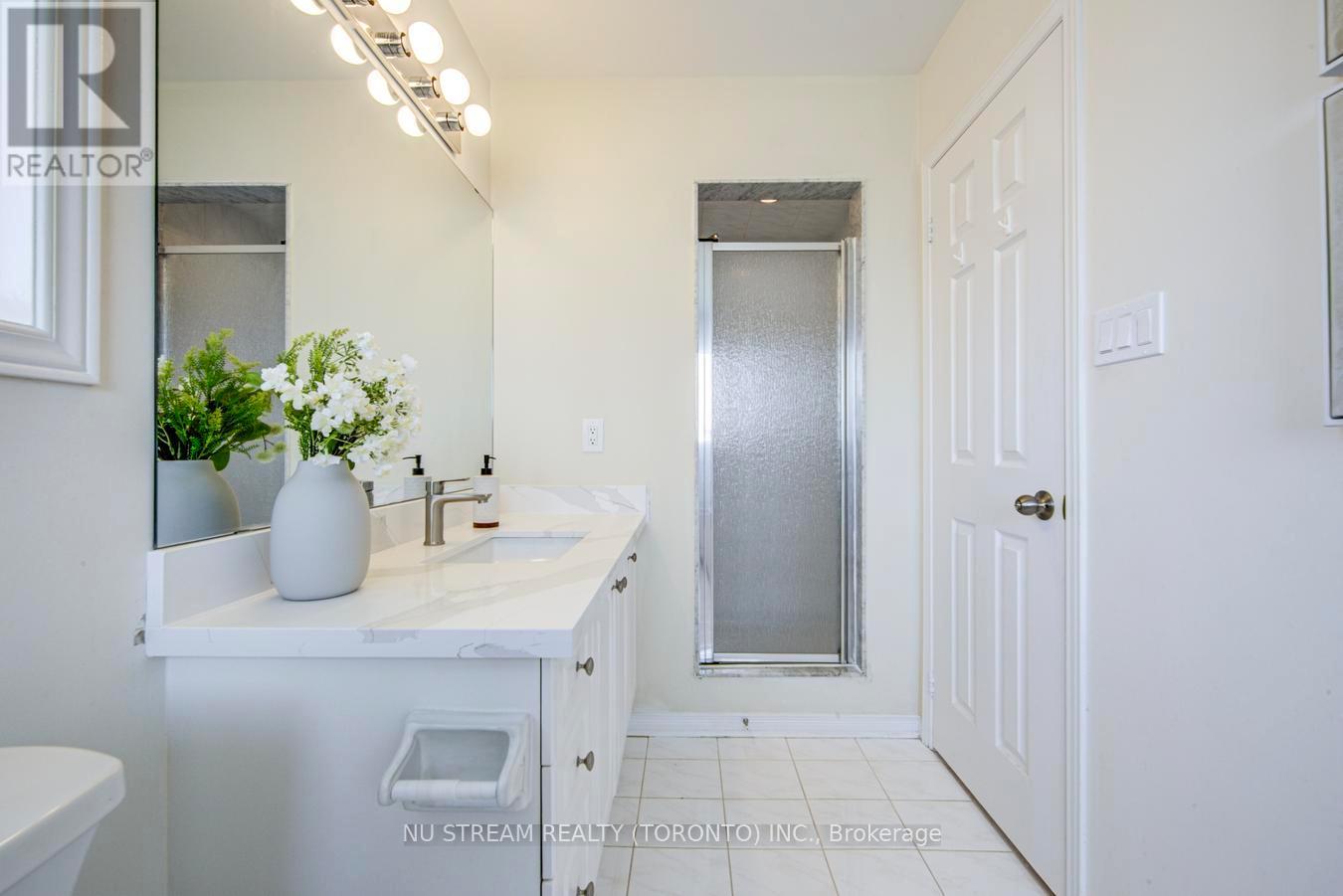 58 Rideau Drive, Richmond Hill, Ontario  L4B 4P3 - Photo 28 - N13128346
