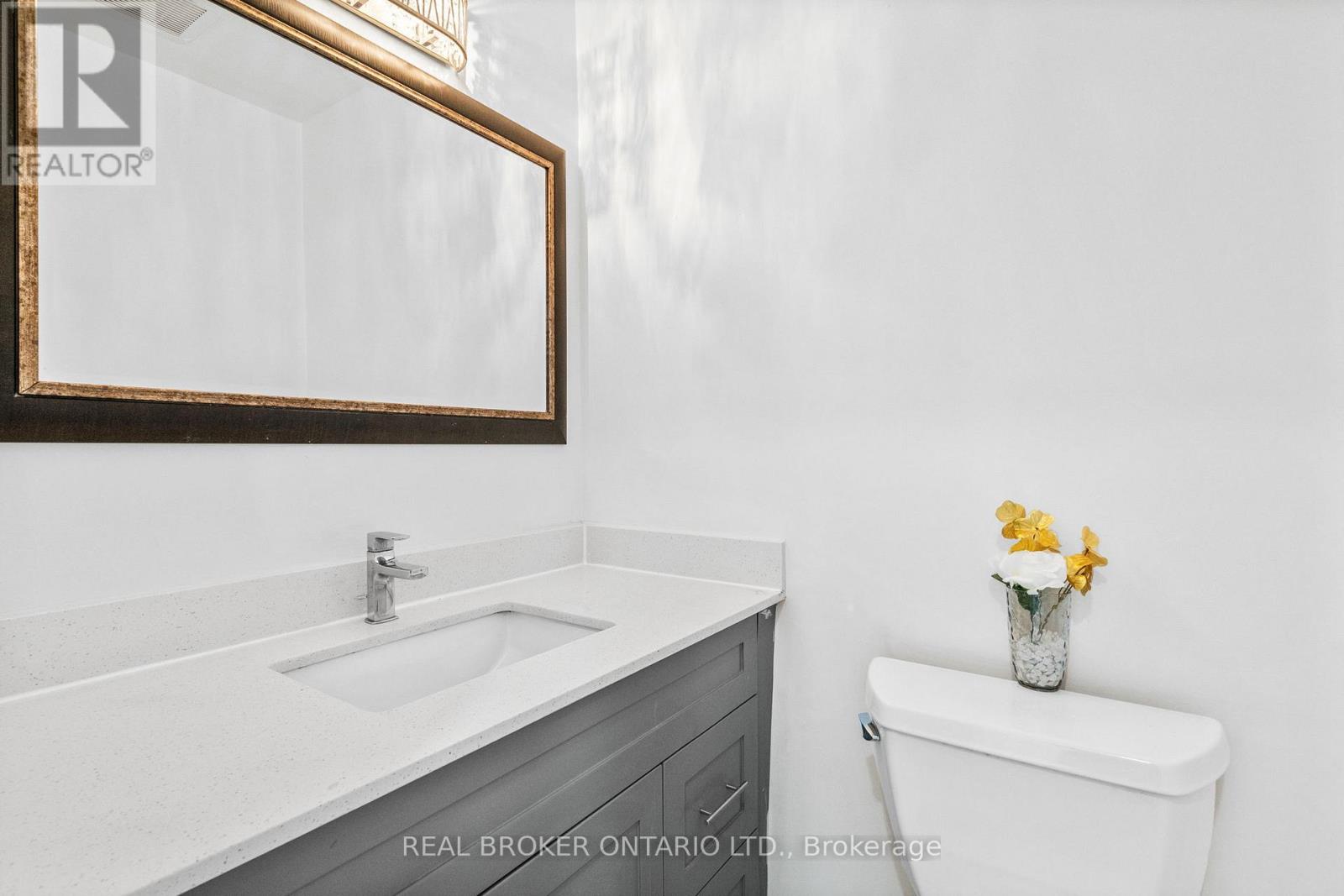 11 Cathcart Crescent, Brampton, Ontario  L6T 2A4 - Photo 5 - W13062392