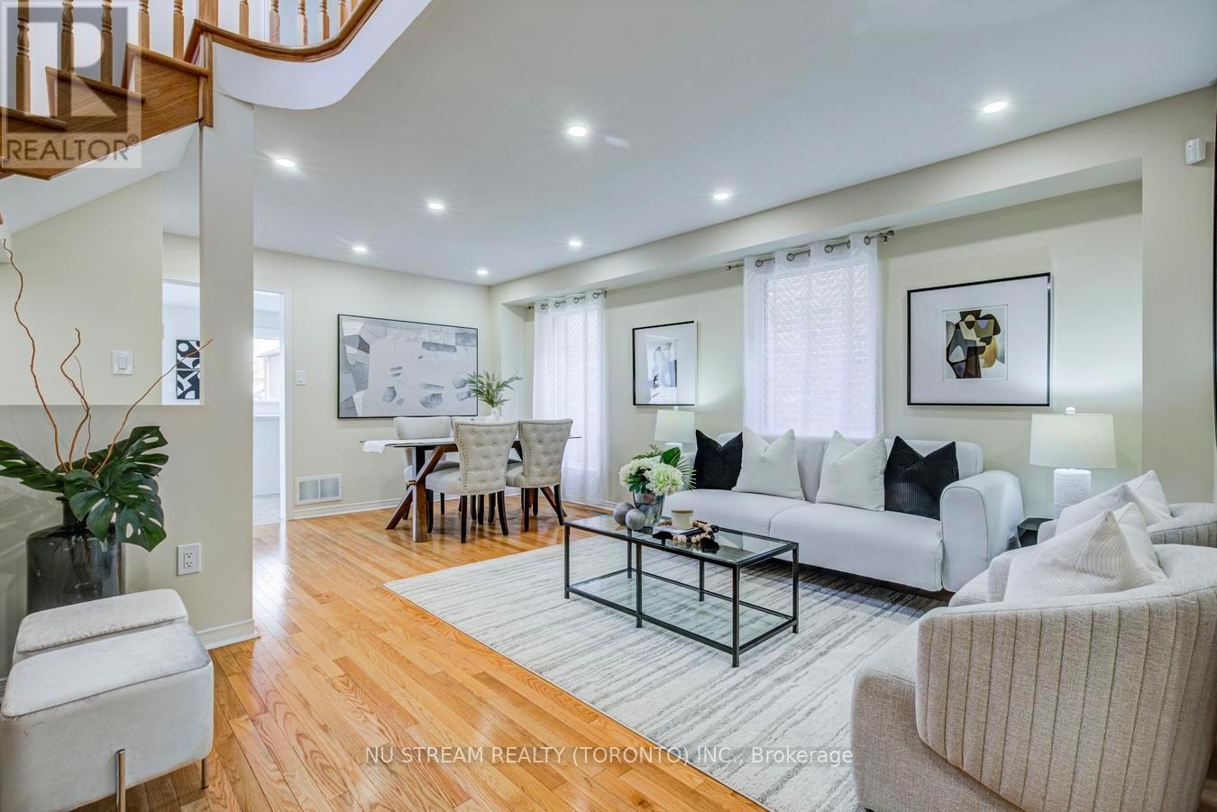 58 Rideau Drive, Richmond Hill, Ontario  L4B 4P3 - Photo 7 - N13128346