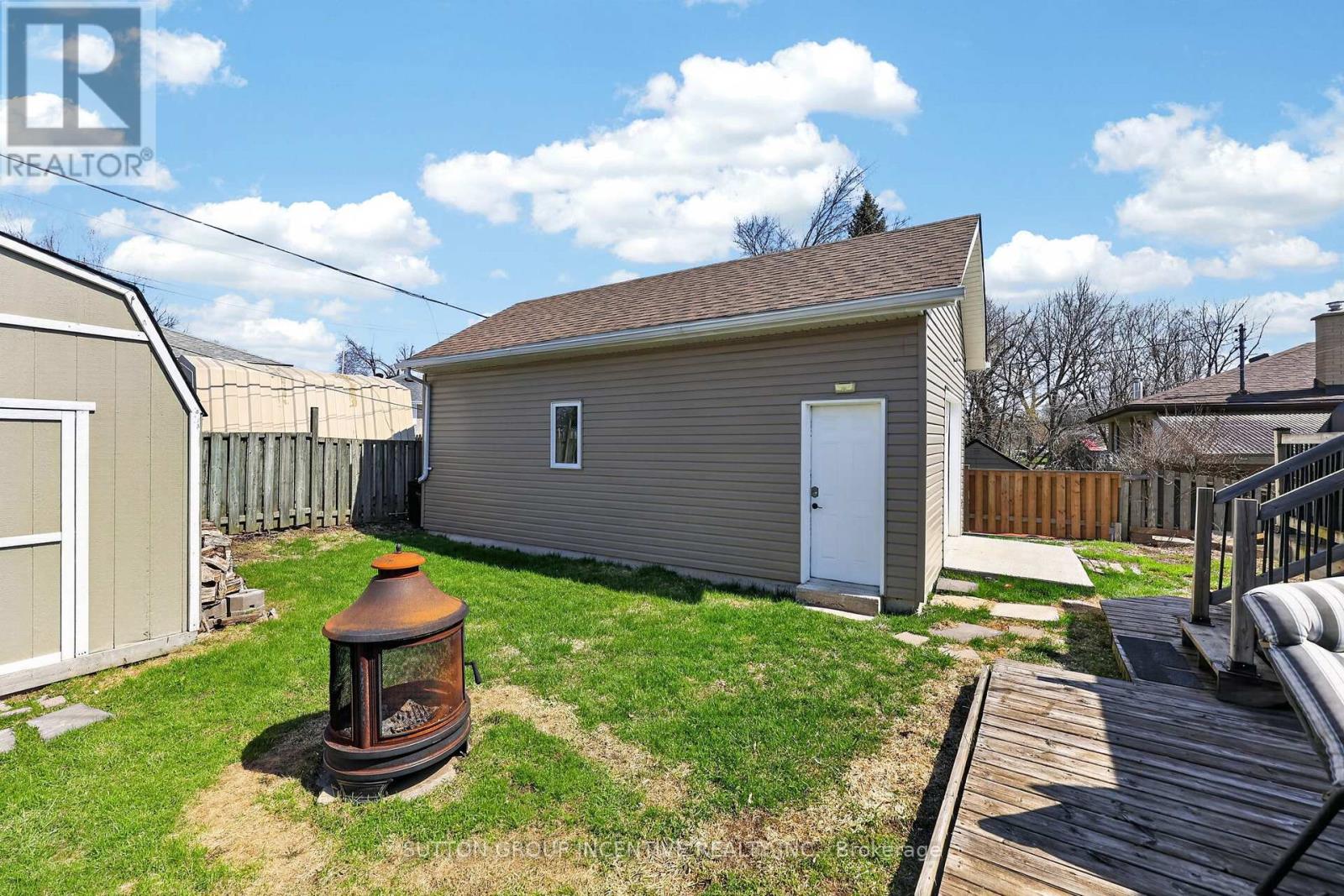 130 Grove Street E, Barrie (Wellington), Ontario  L4M 2P5 - Photo 34 - S13129246