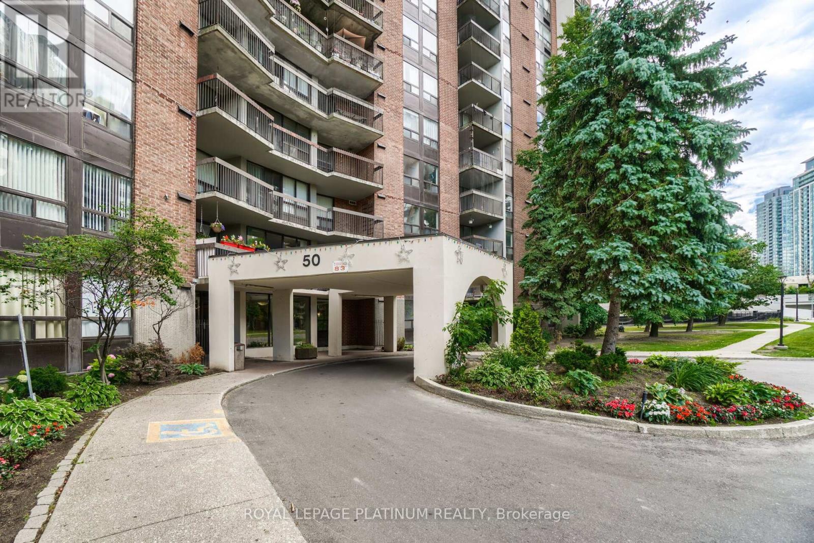 1012 - 50 Mississauga Valley Boulevard, Mississauga, Ontario  L5A 3S2 - Photo 2 - W13128922
