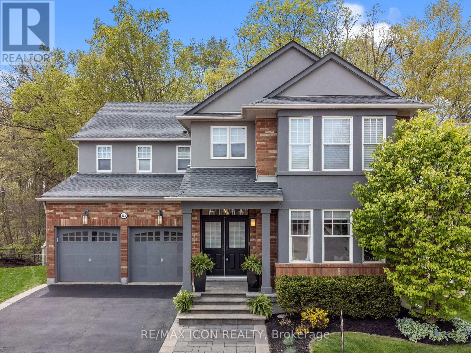 103 GLAZEBROOK CRESCENT, Cambridge, Ontario