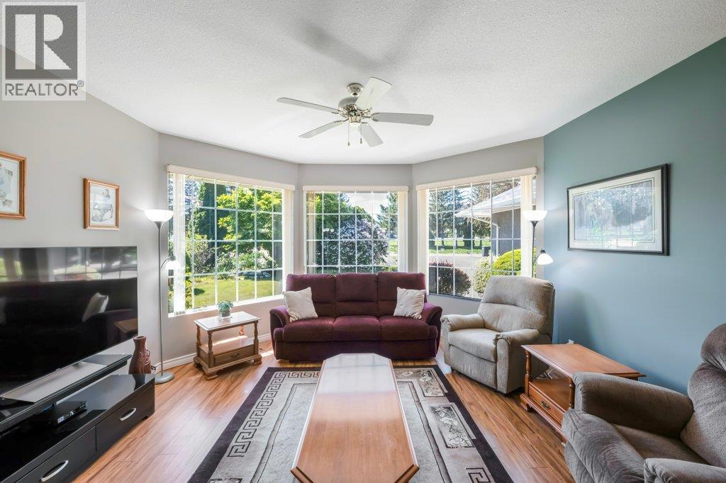 810 Merlot Avenue, Oliver, British Columbia  V0H 1T4 - Photo 11 - 10386838