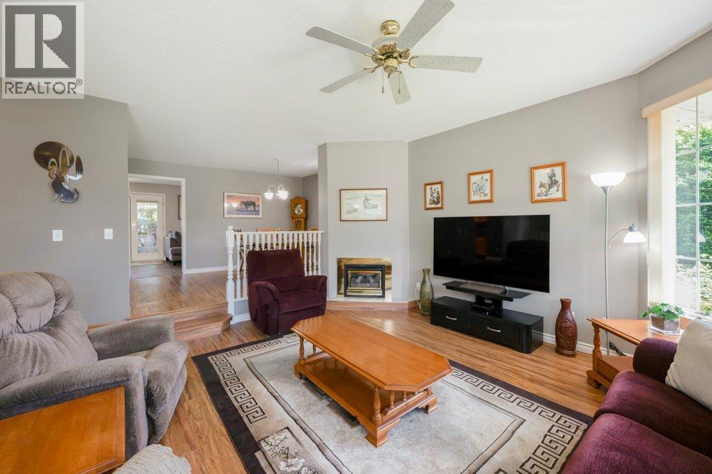 810 Merlot Avenue, Oliver, British Columbia  V0H 1T4 - Photo 12 - 10386838