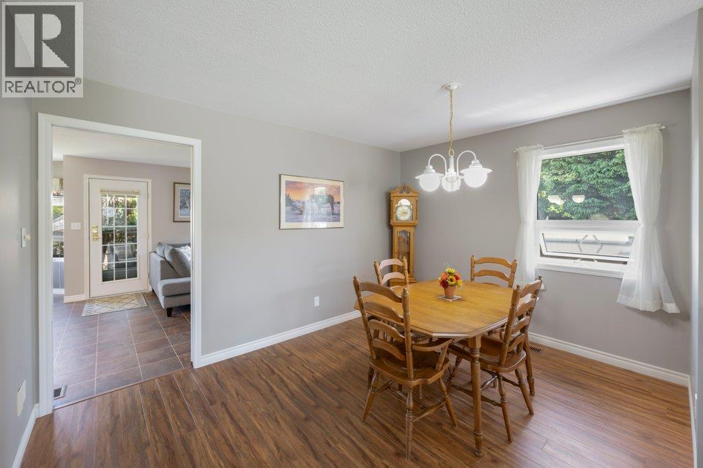 810 Merlot Avenue, Oliver, British Columbia  V0H 1T4 - Photo 18 - 10386838