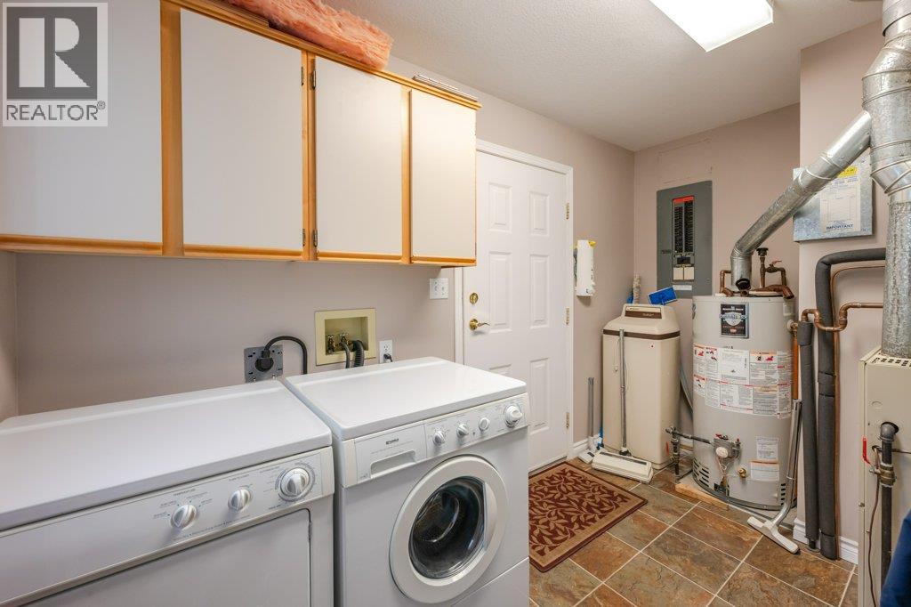 810 Merlot Avenue, Oliver, British Columbia  V0H 1T4 - Photo 48 - 10386838