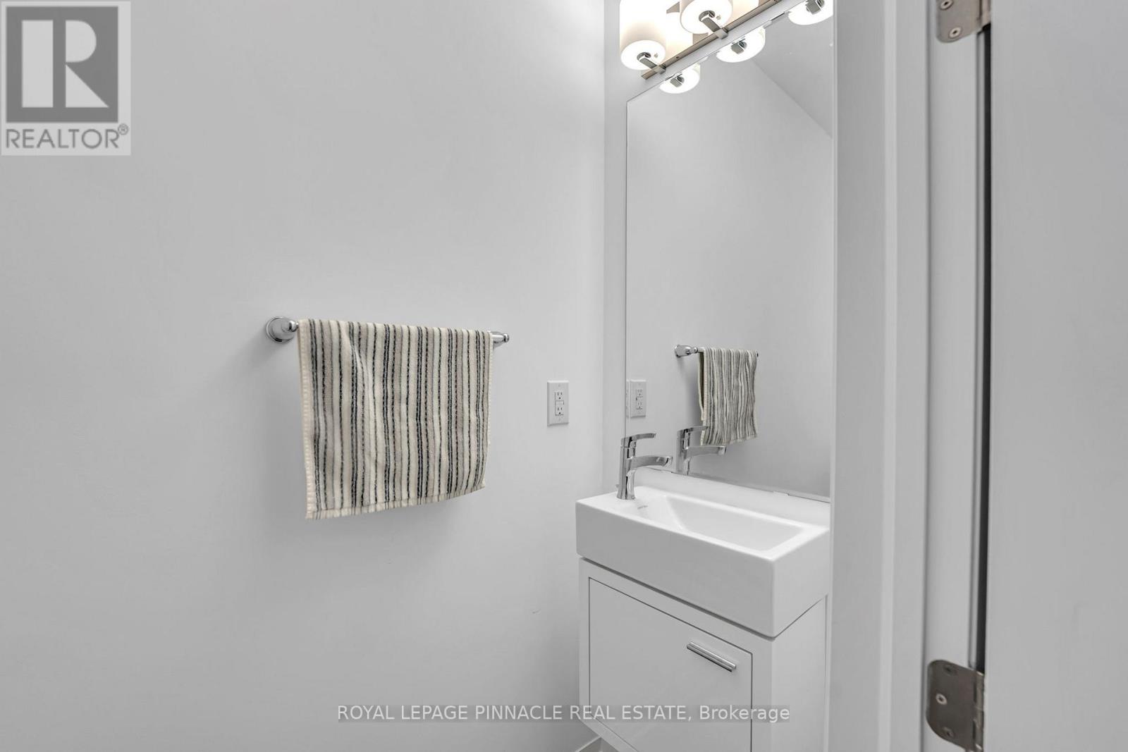 3234 Sixth Line, Oakville, Ontario  L6M 4K1 - Photo 14 - W13129132
