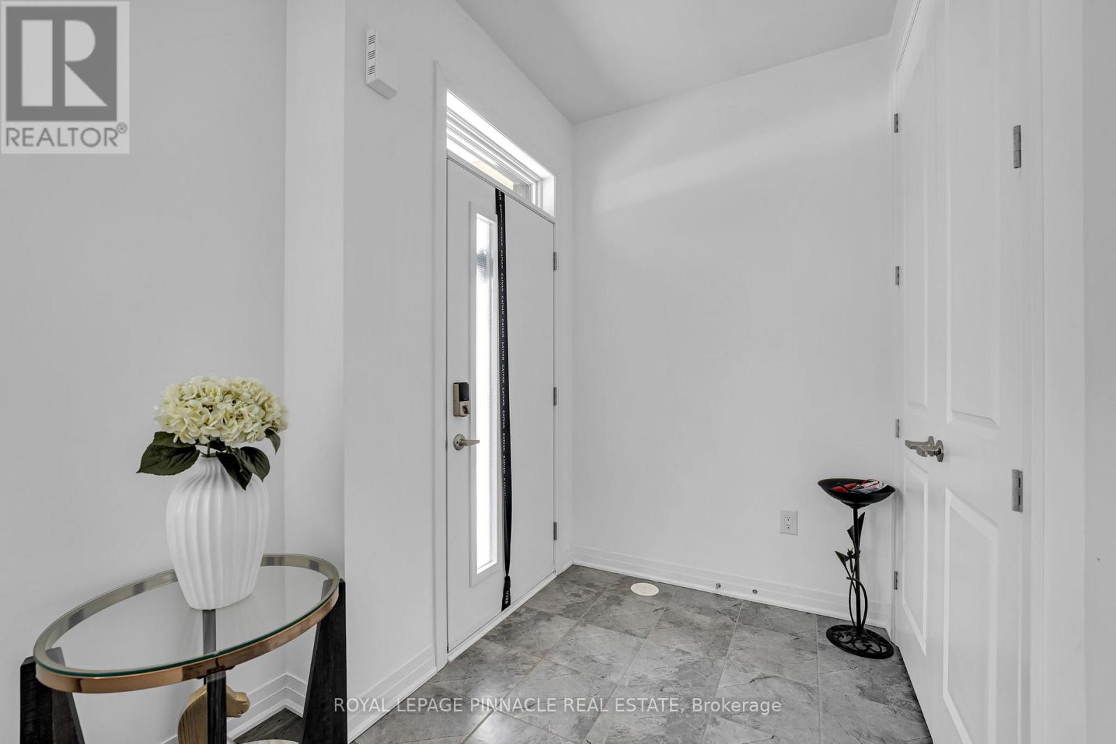 3234 Sixth Line, Oakville, Ontario  L6M 4K1 - Photo 6 - W13129132
