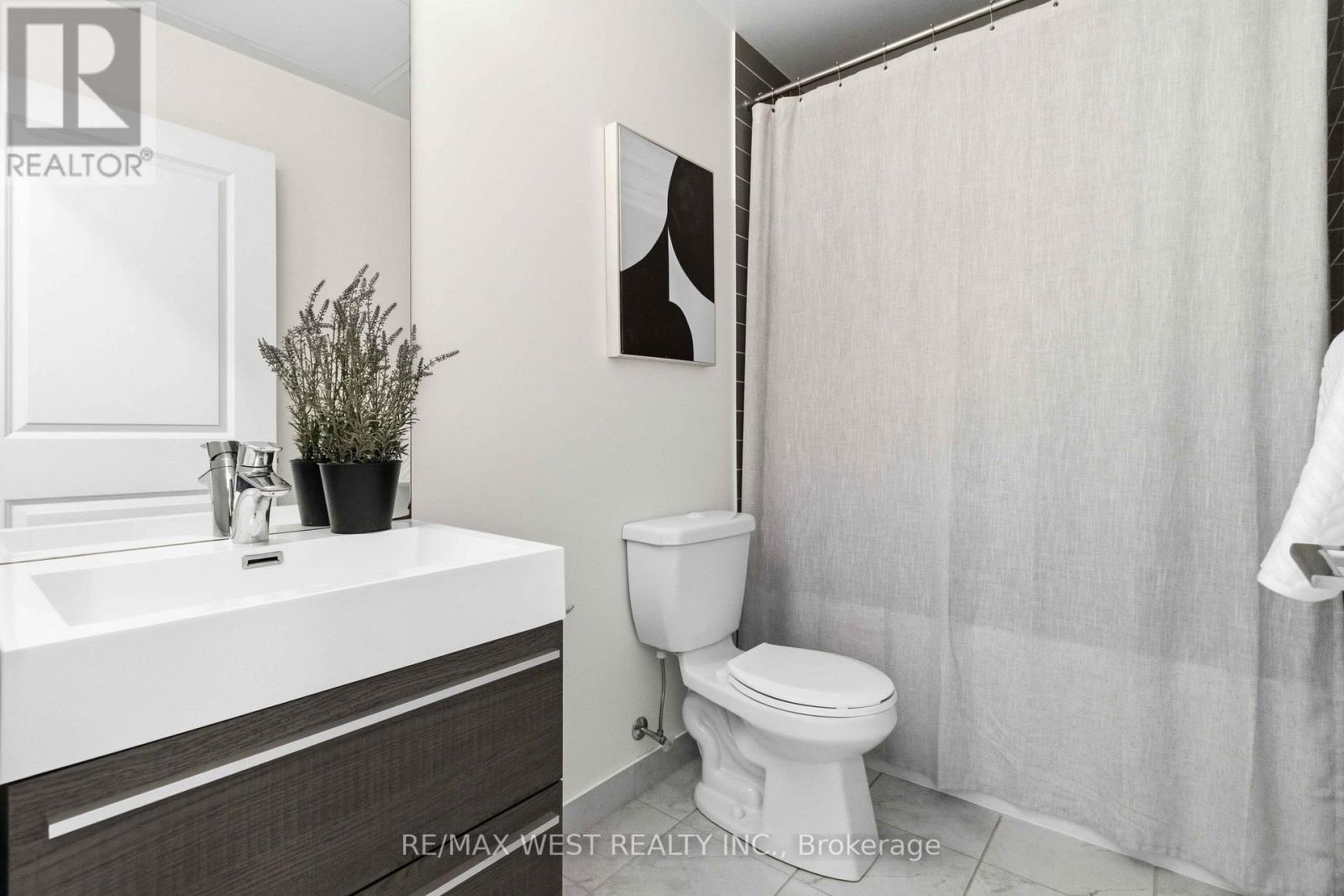 2202 - 15 Zorra Street, Toronto, Ontario  M8Z 0C1 - Photo 14 - W13129150