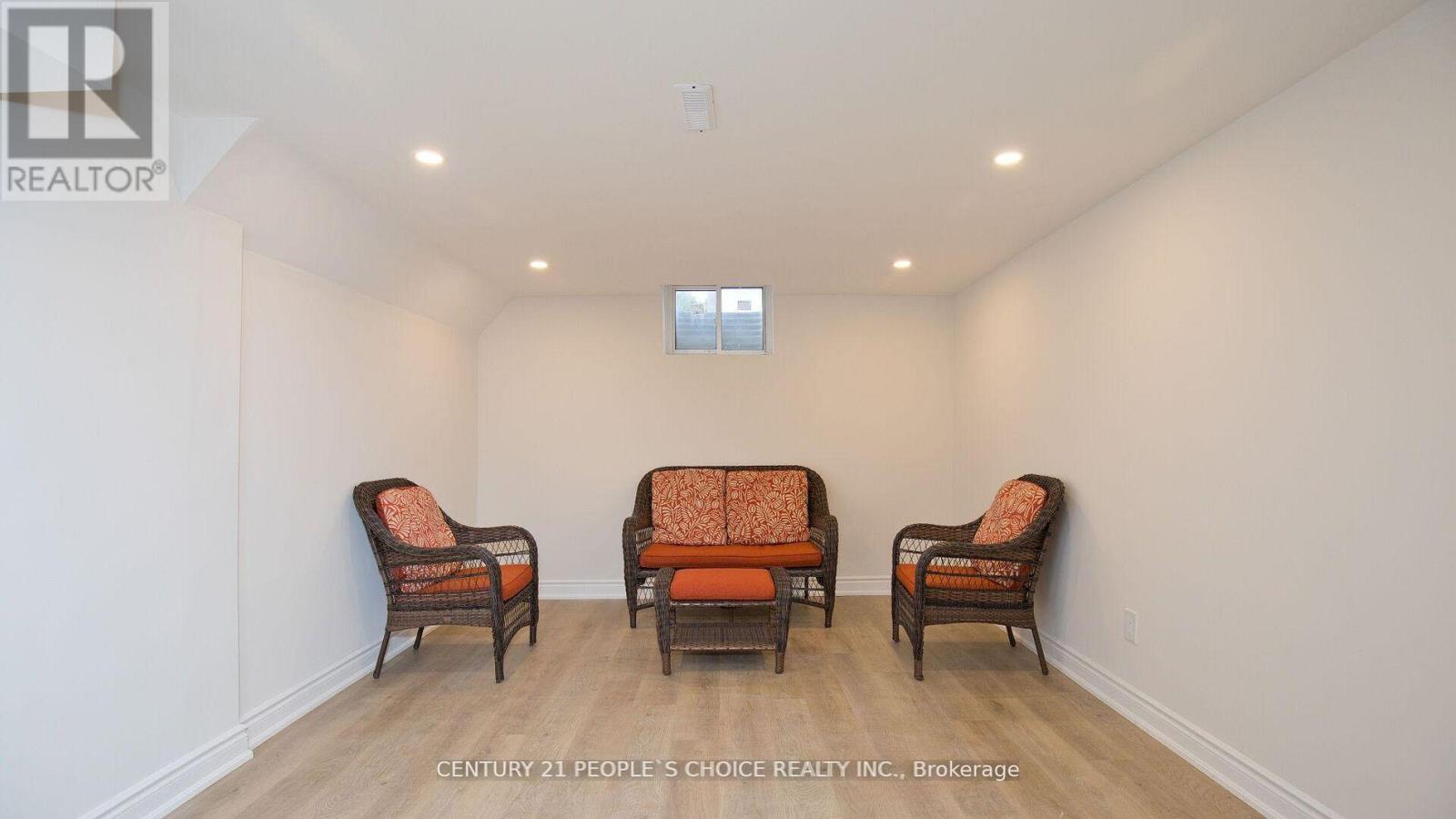 2 Betteridge Lane W, Toronto, Ontario  M9V 4E8 - Photo 10 - W13129164