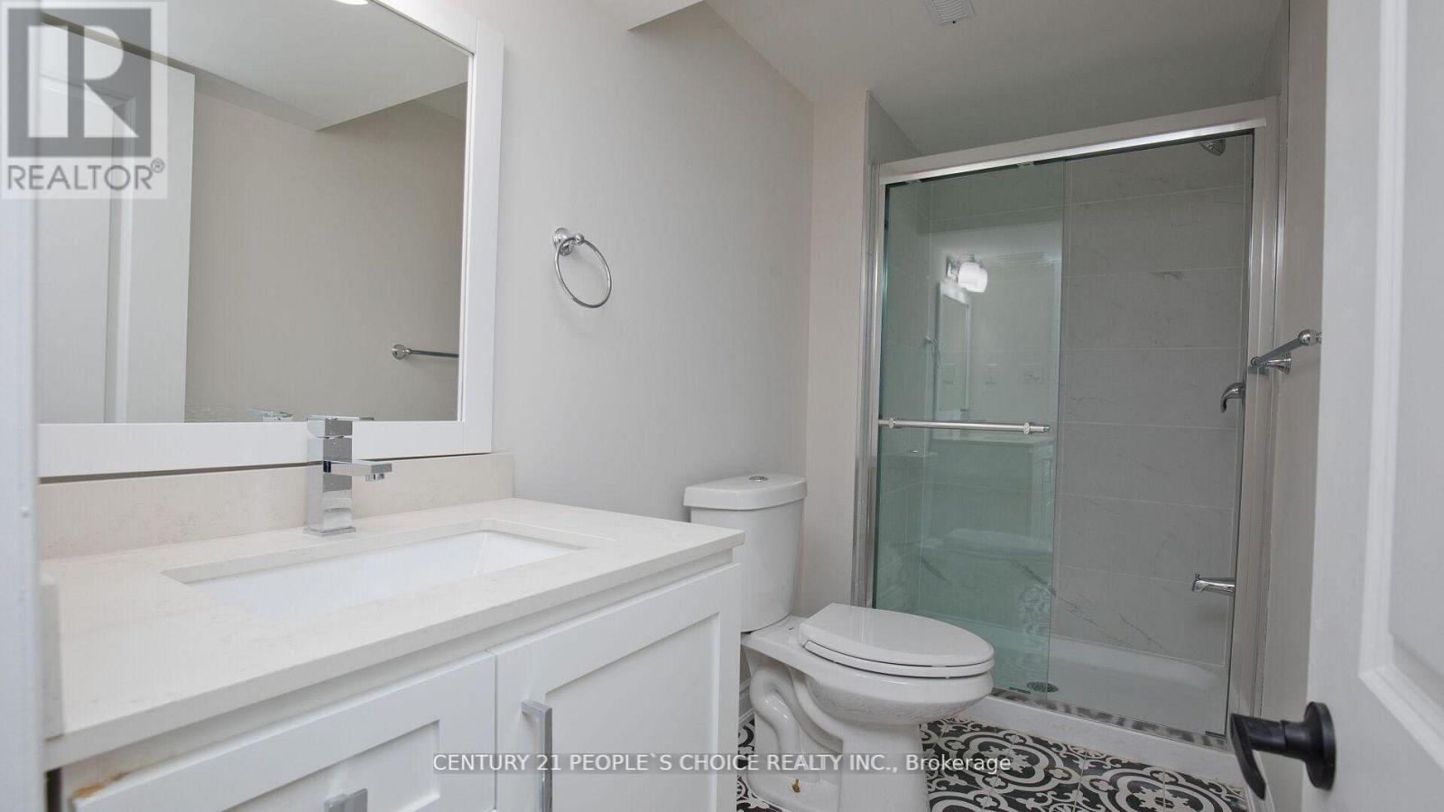 2 Betteridge Lane W, Toronto, Ontario  M9V 4E8 - Photo 11 - W13129164