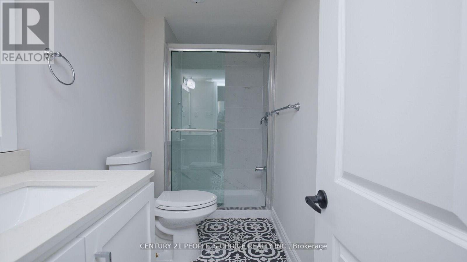 2 Betteridge Lane W, Toronto, Ontario  M9V 4E8 - Photo 12 - W13129164