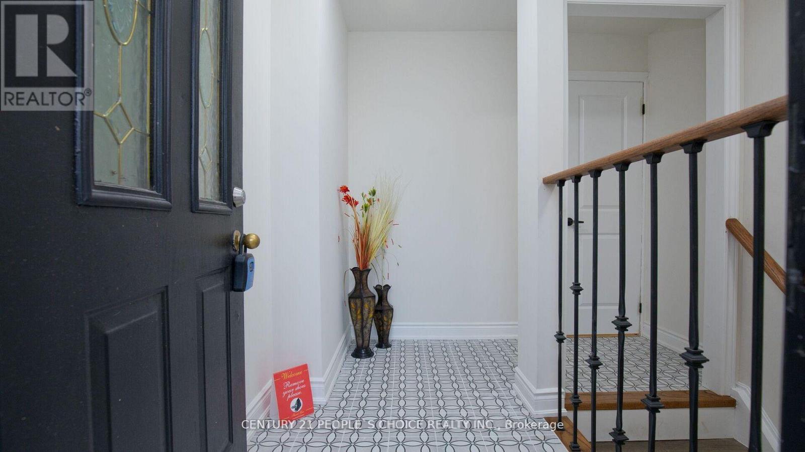 2 Betteridge Lane W, Toronto, Ontario  M9V 4E8 - Photo 6 - W13129164