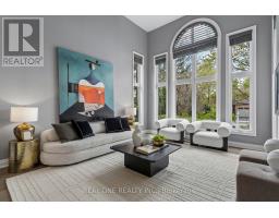 1395 SILVERSMITH DRIVE, Oakville, Ontario