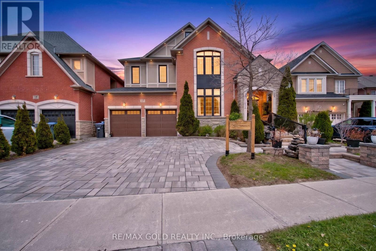 17 Maisonneuve Boulevard E, Brampton, Ontario  L6P 1W8 - Photo 3 - W13129238