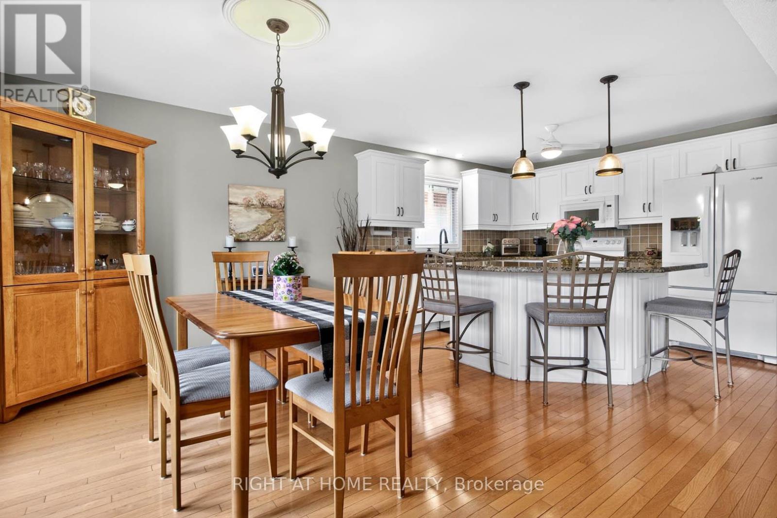 315 Centennial Forest Drive, Milton, Ontario  L9T 5X4 - Photo 14 - W13129264