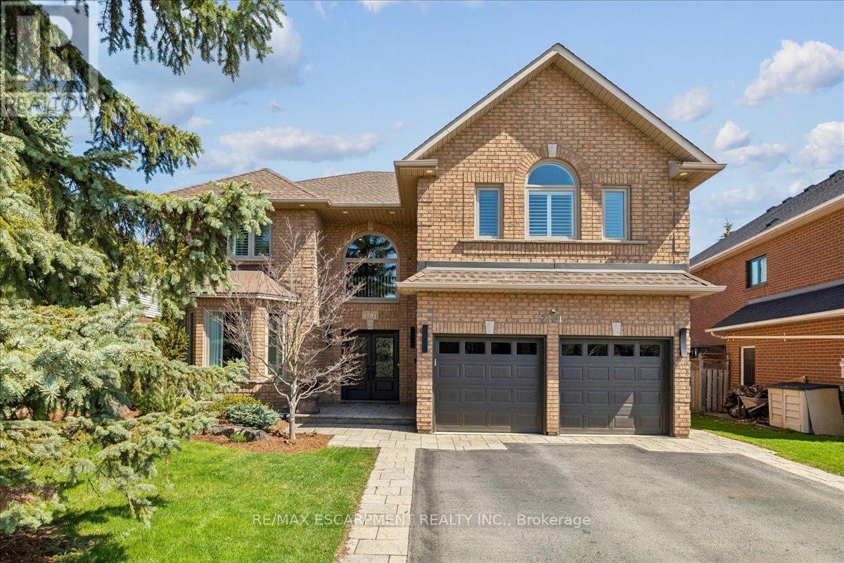 2101 Westoak Trails Boulevard, Oakville, Ontario  L6M 3L2 - Photo 3 - W13129274