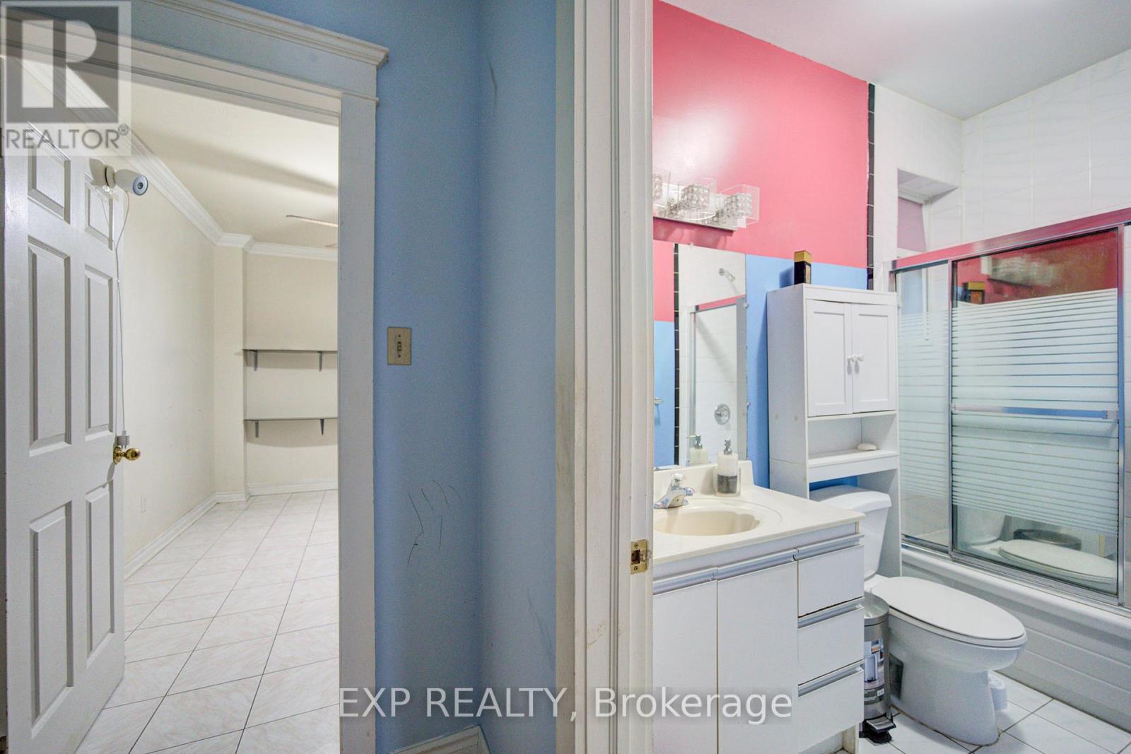 170 Wallace Avenue, Toronto, Ontario  M6H 1V2 - Photo 13 - W13129294